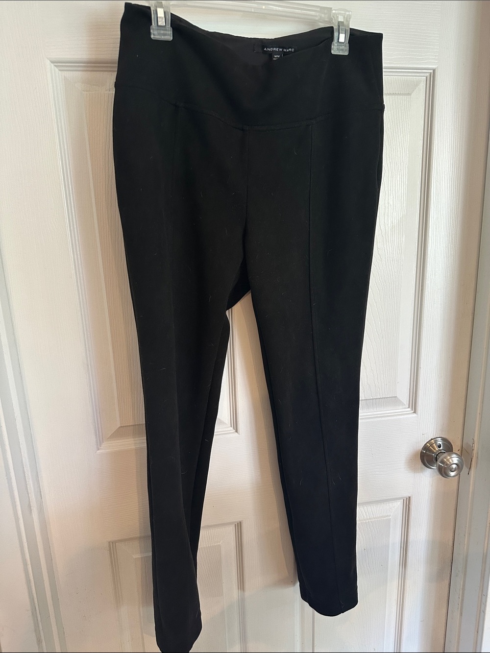 Andrew Marc Black Ponte Skinny Pull-On Pants